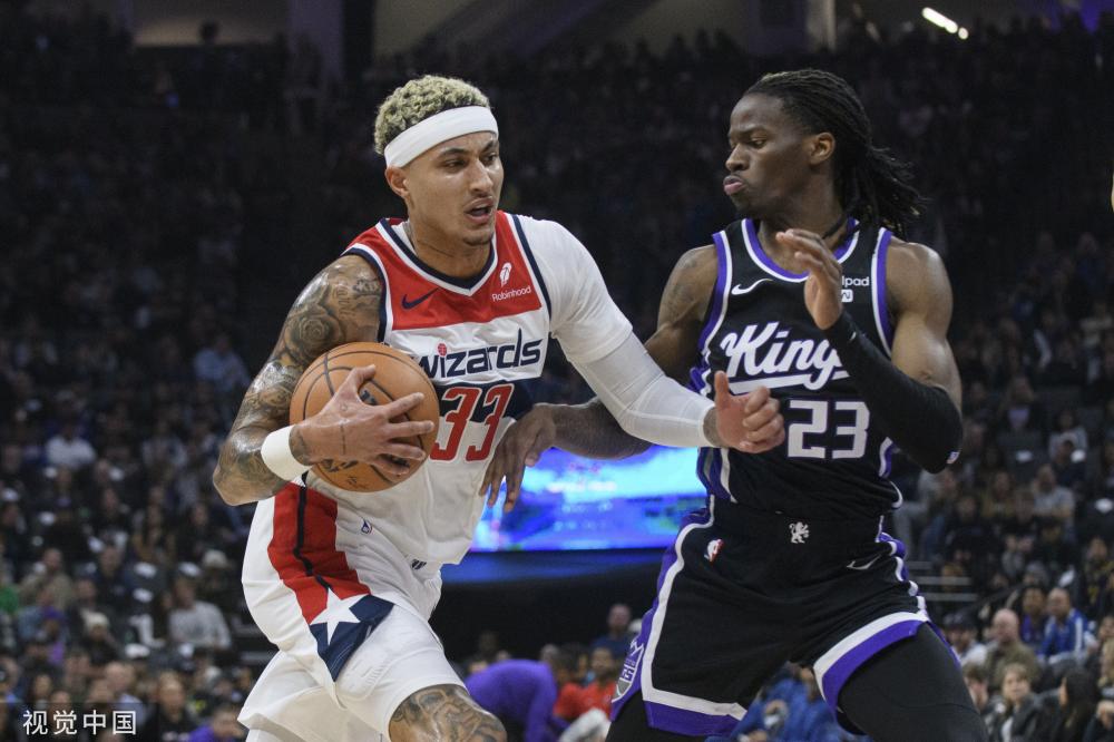 经验丰富的 经验丰富的