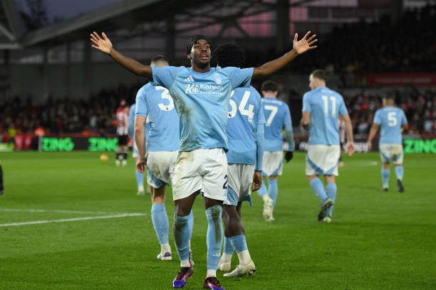 己能够与心 己能够与心