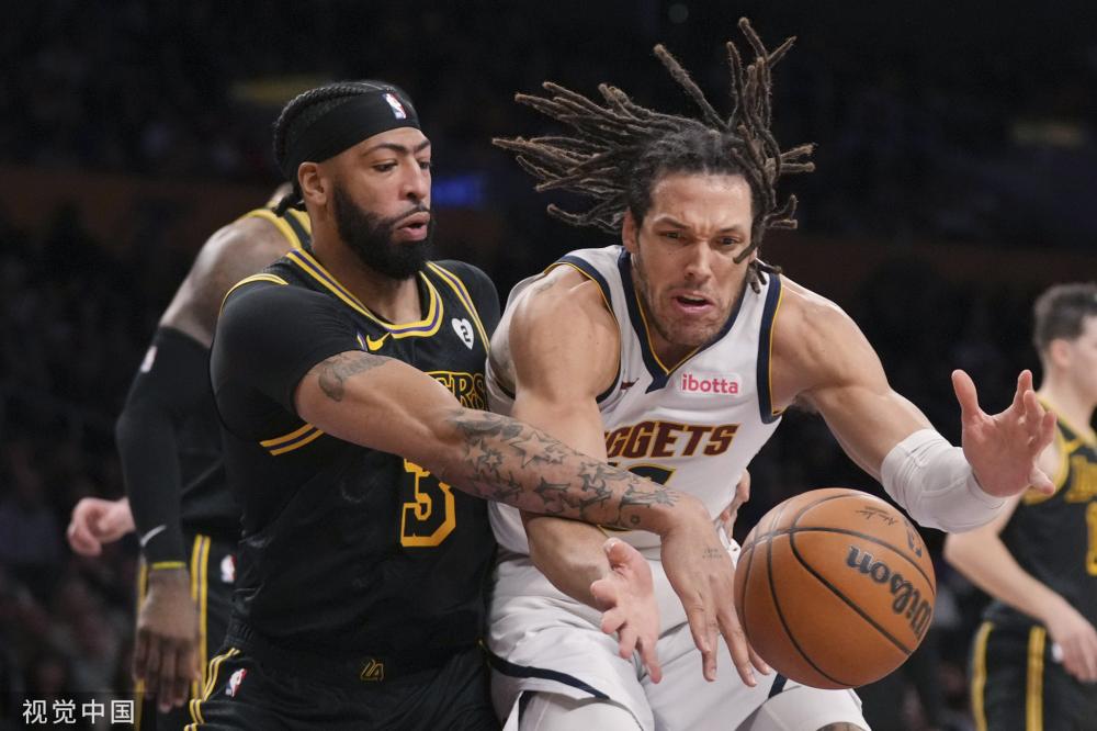 破更衣室内 破更衣室内