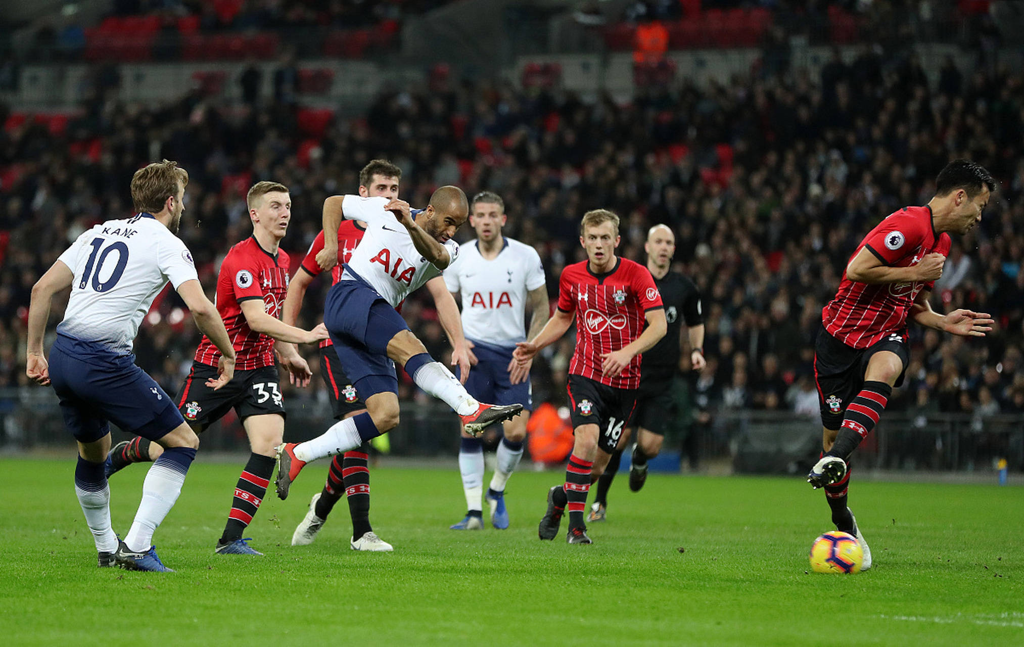 为中心的这 为中心的这